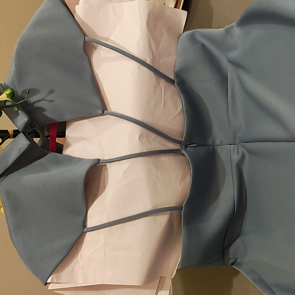 Plunge keyhole pencil formal Dress 👗 🖊️ - Picture 8 of 15